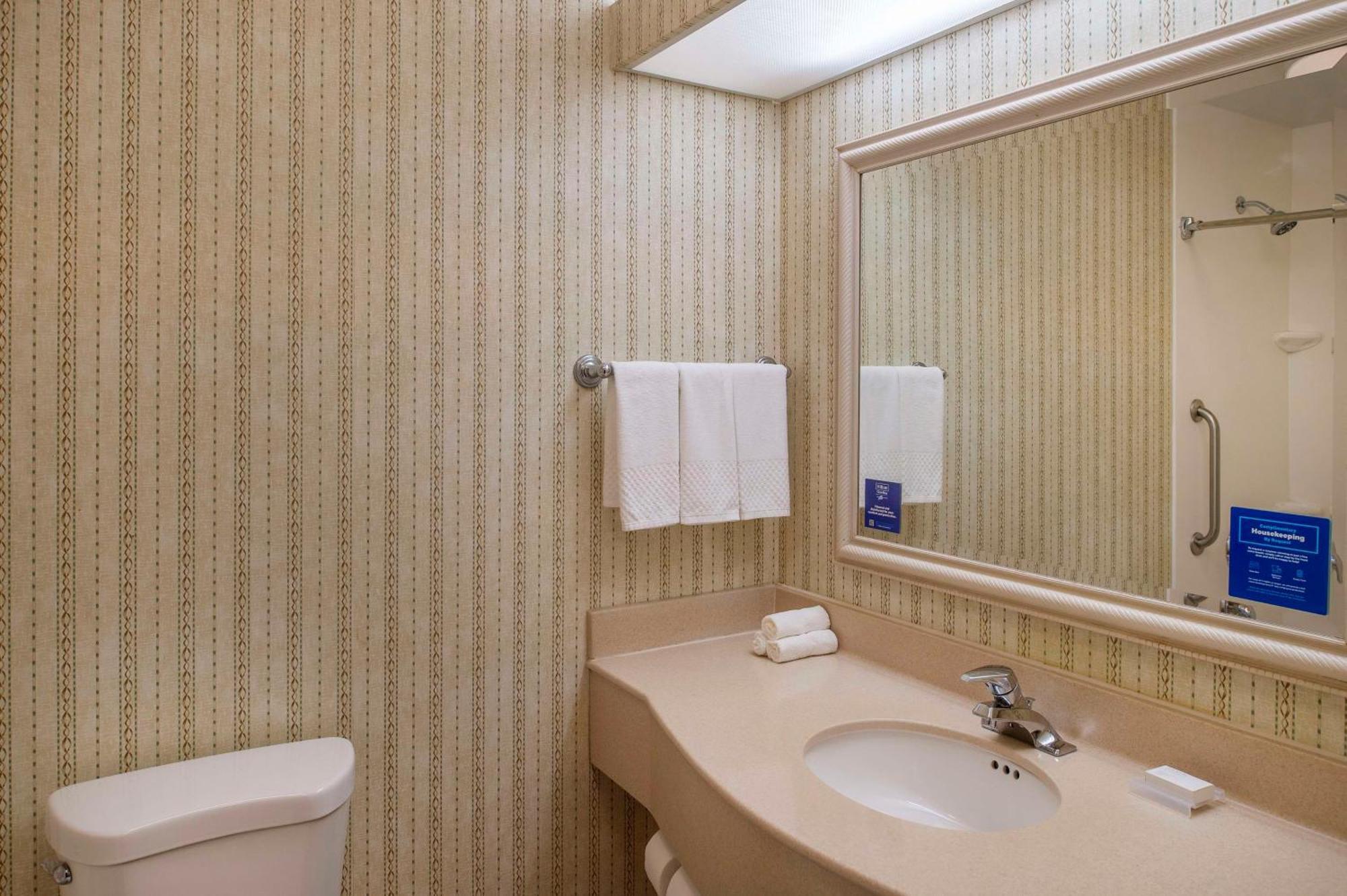 Hilton Garden Inn St. Louis/Chesterfield Bagian luar foto